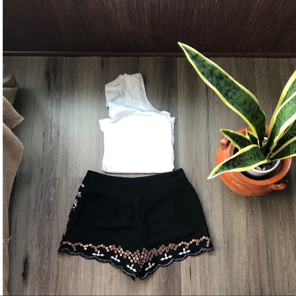 Tribal BOHO shorts - Picture 3 of 3